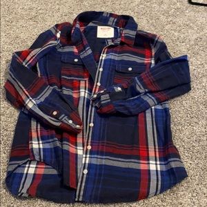 Plaid long sleeved shirt